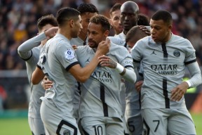 刚刚！内马尔关键节点爆冷尼斯集结日防线松动，夏洛特黄蜂转会期强势反弹 -金年会娱乐