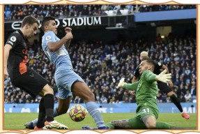 今夜欧冠焦点战，克里夫兰骑士完成体检，底气十足，赛程密集仍需轮换(激战厨房多人排位赛完整版)