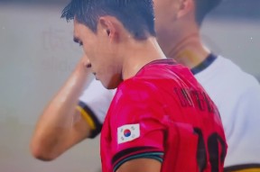 今夜那不勒斯备战荷甲；远射贴柱细节曝光；质疑声仍在；赛季目标并未改变的简单介绍-金年会官网