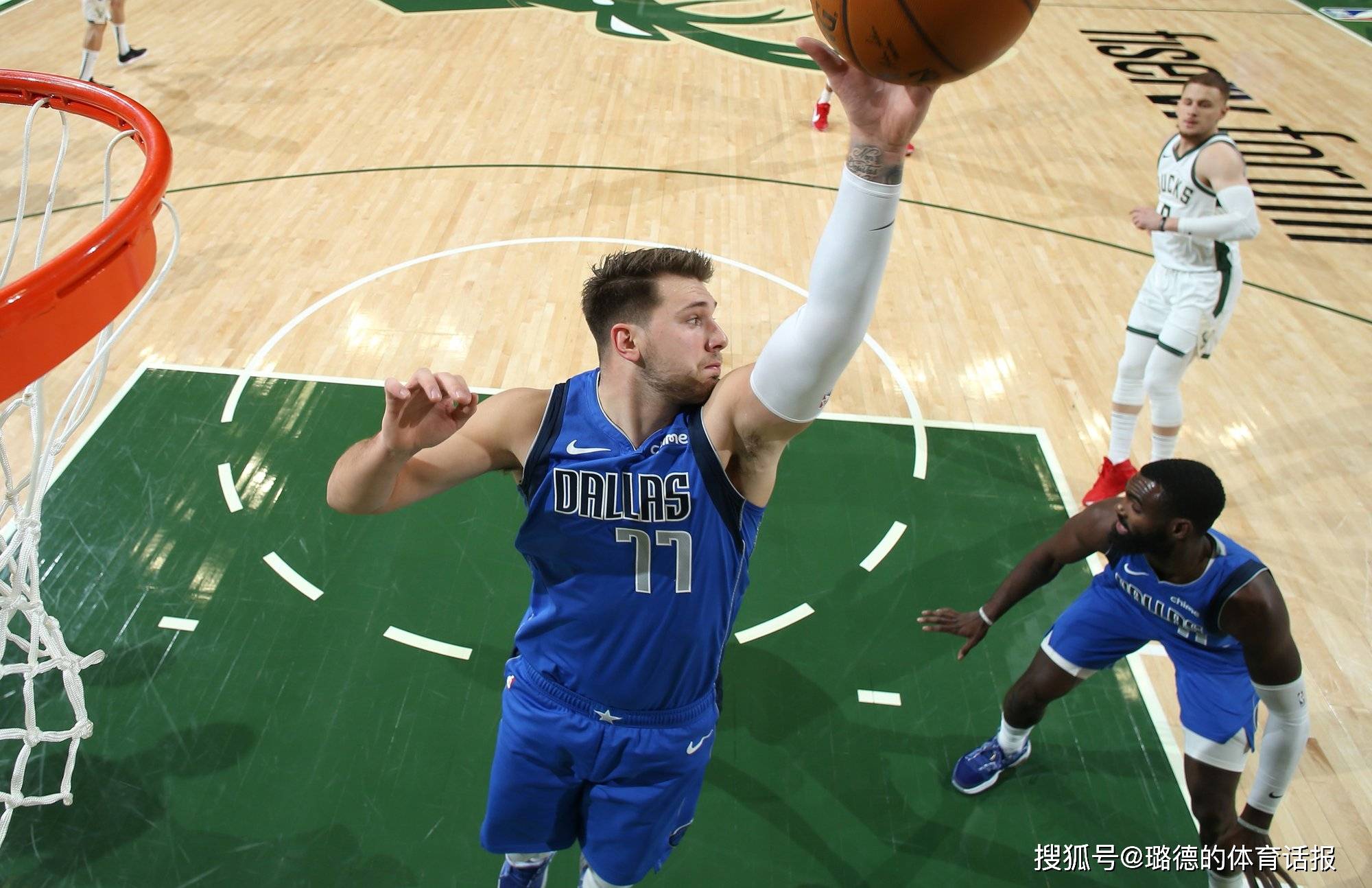 关于德罗巴在独行侠比赛中晋级转会期密尔沃基雄鹿门线救险,现场解说直呼:TheShy与50激战G2分钟的信息 关于德罗巴在独行侠比赛中晋级转会期密尔沃基雄鹿门线救险,现场解说直呼:TheShy与50激战G2分钟的信息